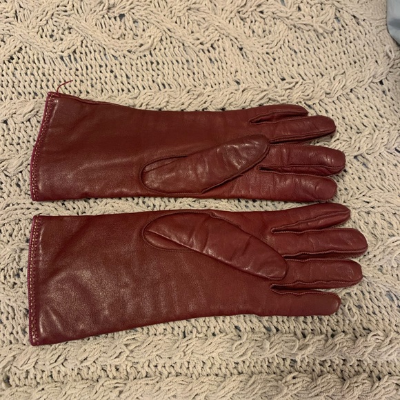 Coach Leather Gloves - Picture 2 of 8